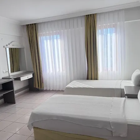 Club Kocer 3* マルマリス